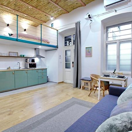 Lovely&Modern Downtown Apartment With Free Parking Будапеща Екстериор снимка
